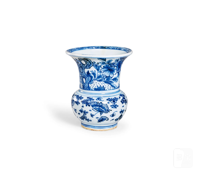 明万历 青花花蝶纹渣斗